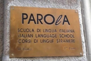 Sign of Parola Italian language school