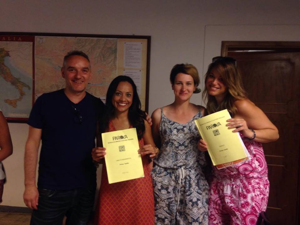 Gruppo di studenti di italiano Gruppo di studenti di italiano con la certificazione finale