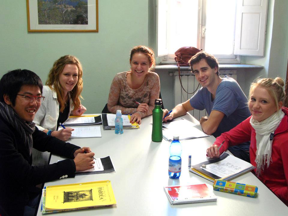 Language students learning Italian in Florence